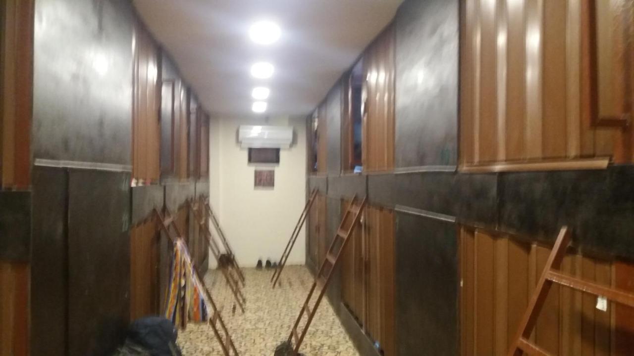 Petra Cabin Dorms Hostel Вади Муса Экстерьер фото